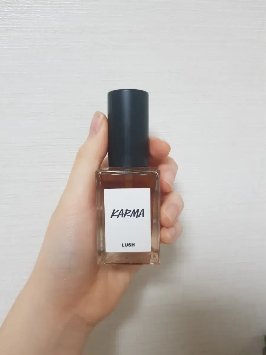 러쉬 카마 30ml 급처합니다 (정가: 8만원)